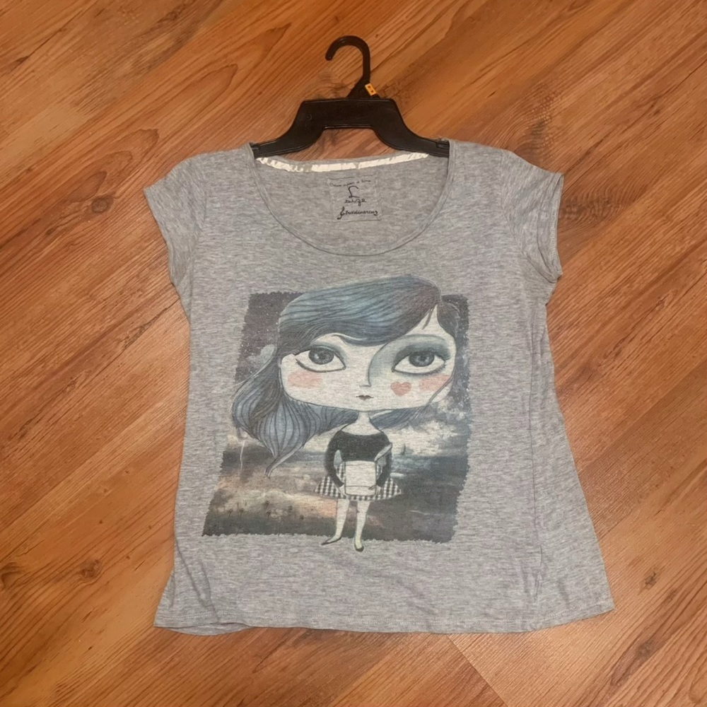 Long grey graphic tee by Stradivarius